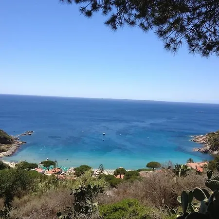 בית נופש Splendida Vista Sul Golfo Di Cavoli