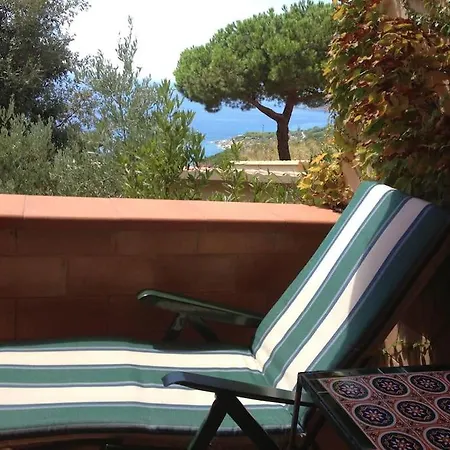 בית נופש Splendida Vista Sul Golfo Di Cavoli